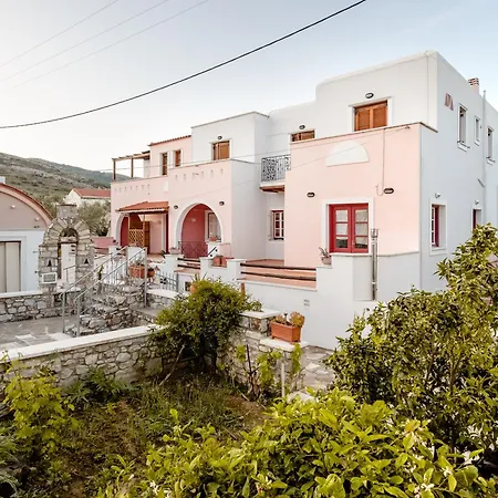 Daire Cozy & Peaceful In Chalki *