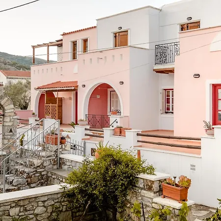 Cozy & Peaceful In Chalki Apartment